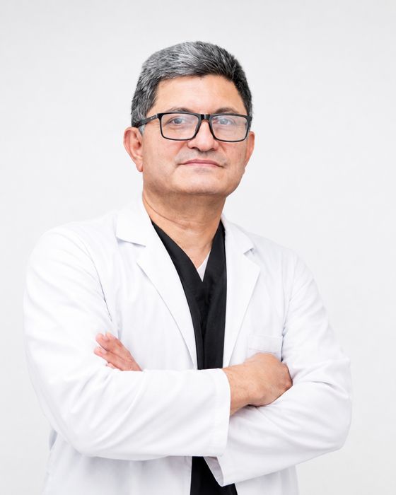 Dr. Justo Santiago